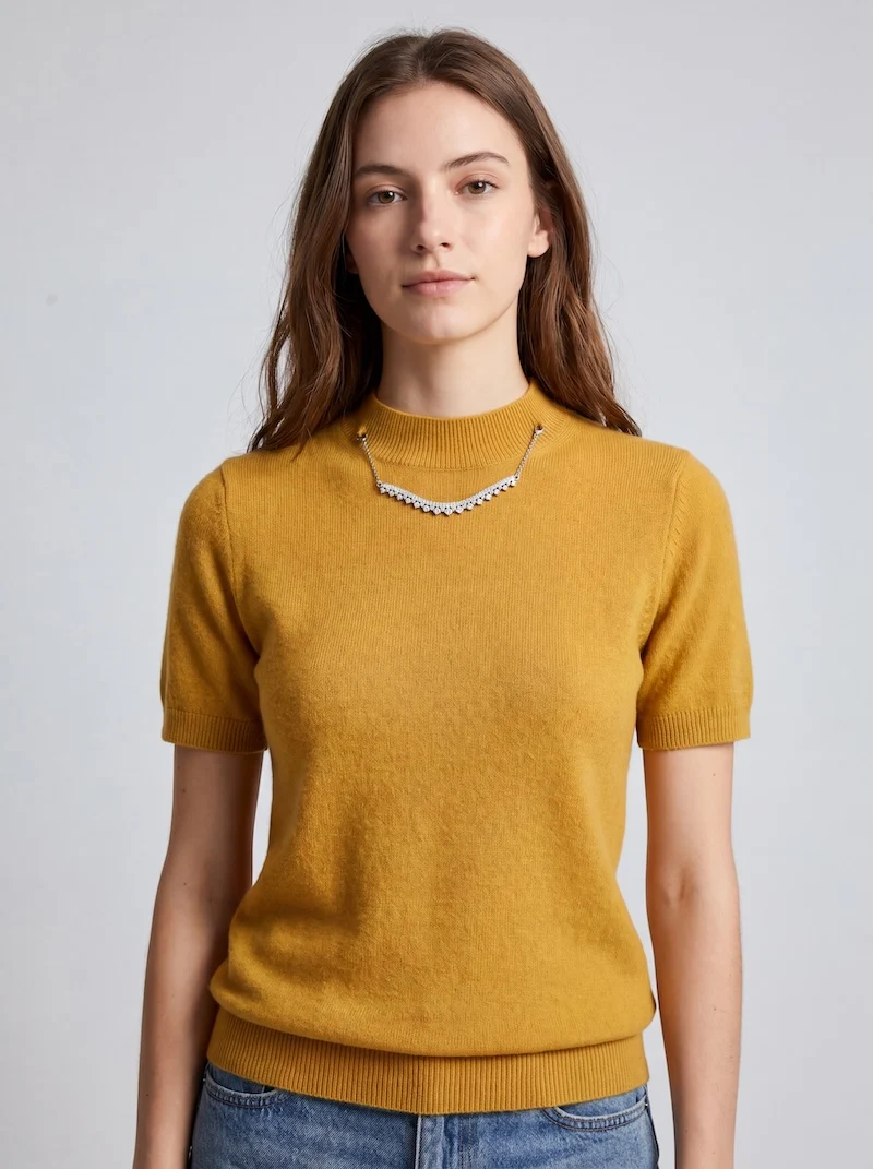 Decorative metal chain garment accessory